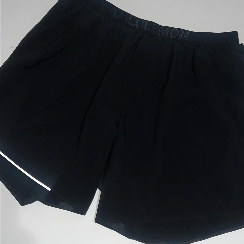 Women’s Lululemon Black Athletic Shorts size Small